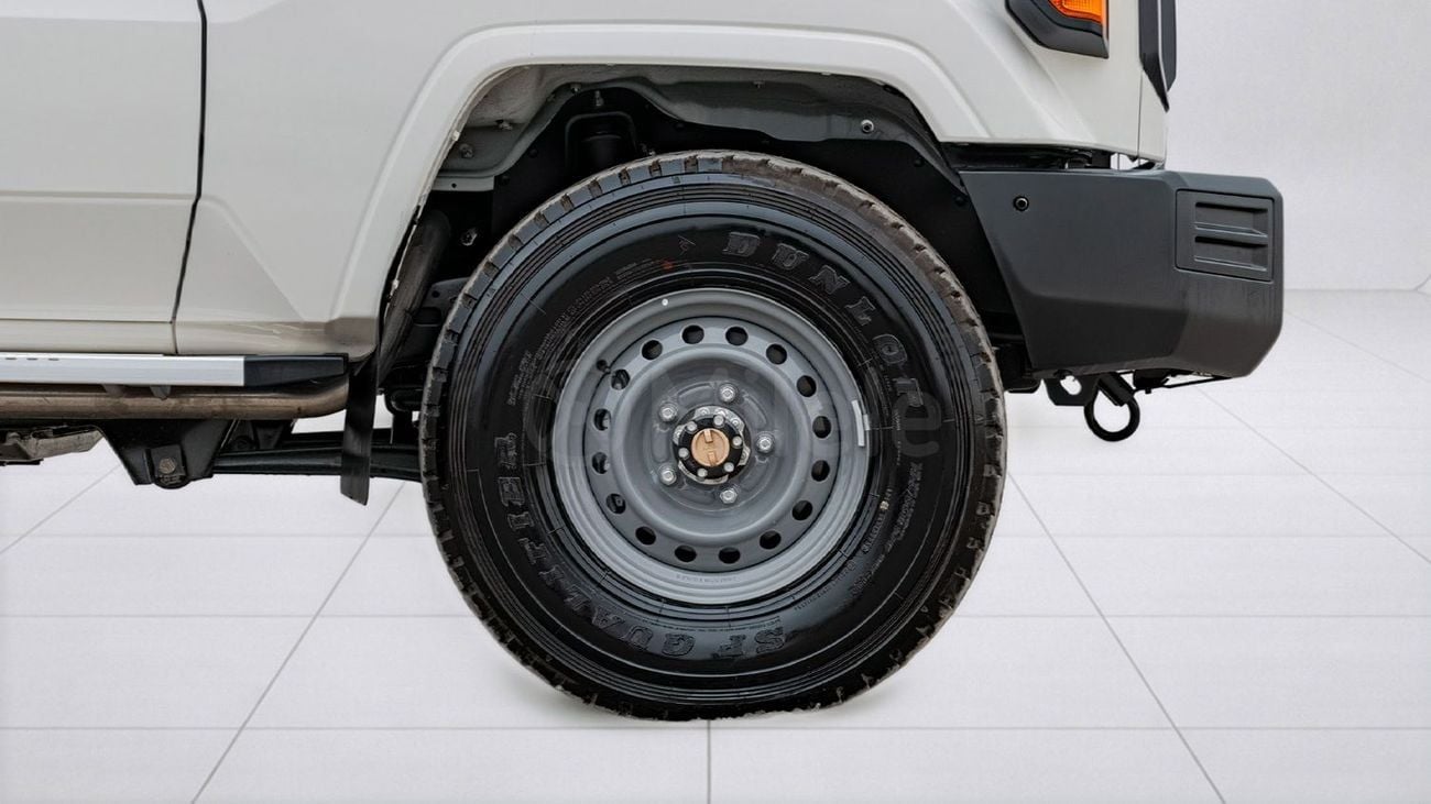 Toyota Land Cruiser Pickup 70 4.2 л 2025 г. Белый