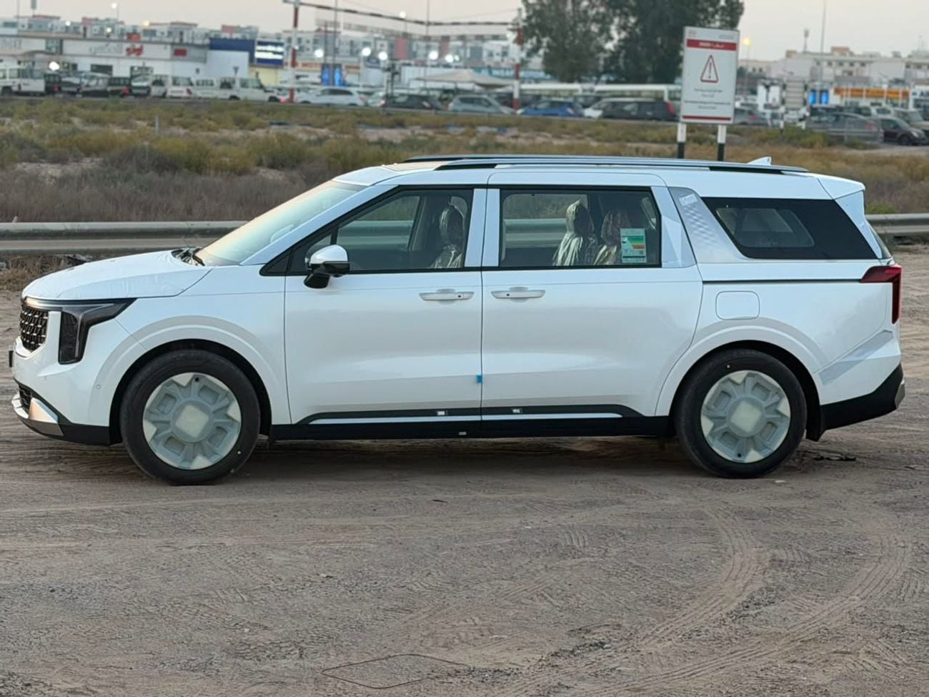 Kia Carnival 3.5 л 2026 г. Белый