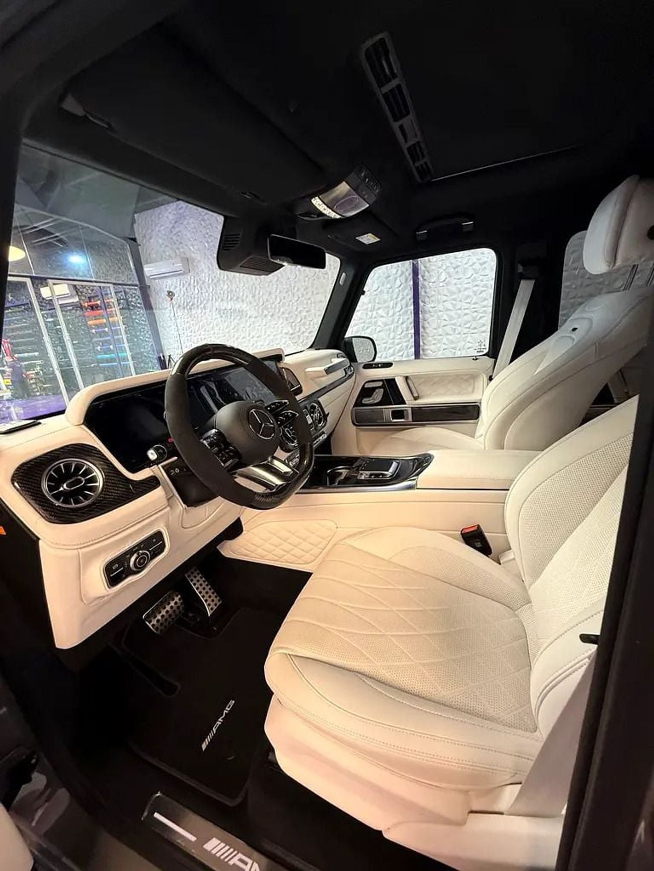 Mercedes Benz G63 AMG 4.0 л 2025 г. Серый