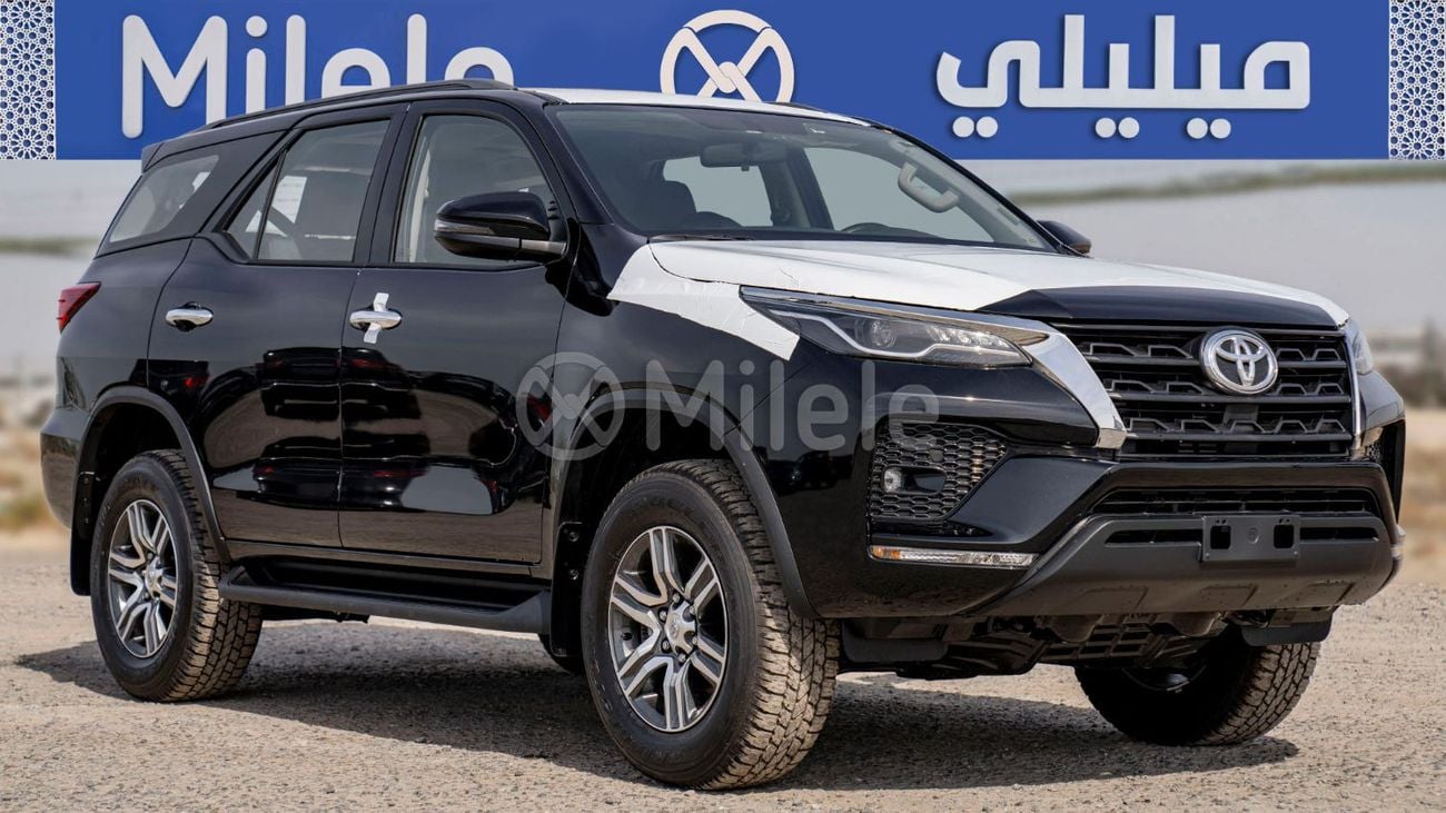 Toyota Fortuner 2.4 л 2026 г. Чёрный
