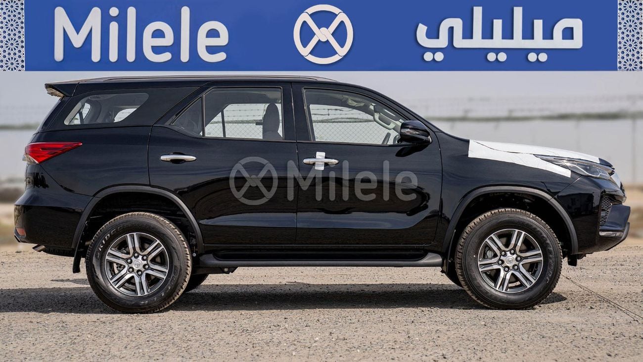 Toyota Fortuner 2.4 л 2026 г. Чёрный