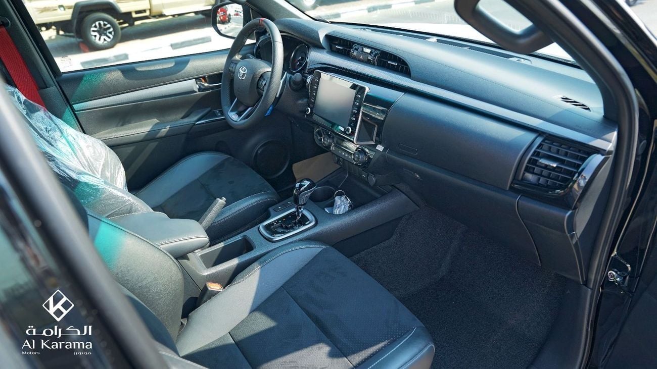 Toyota Hilux 2.8 л 2026 г. Чёрный