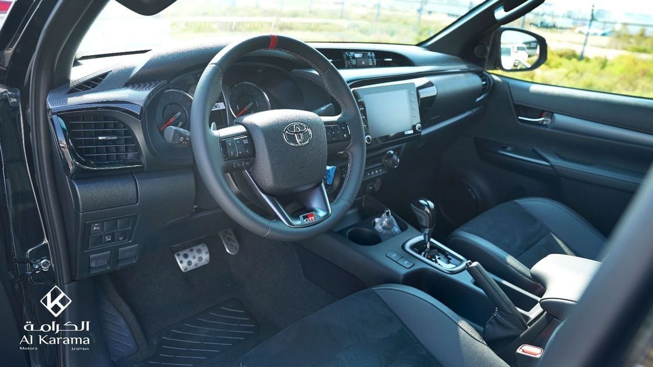 Toyota Hilux 2.8 л 2026 г. Чёрный