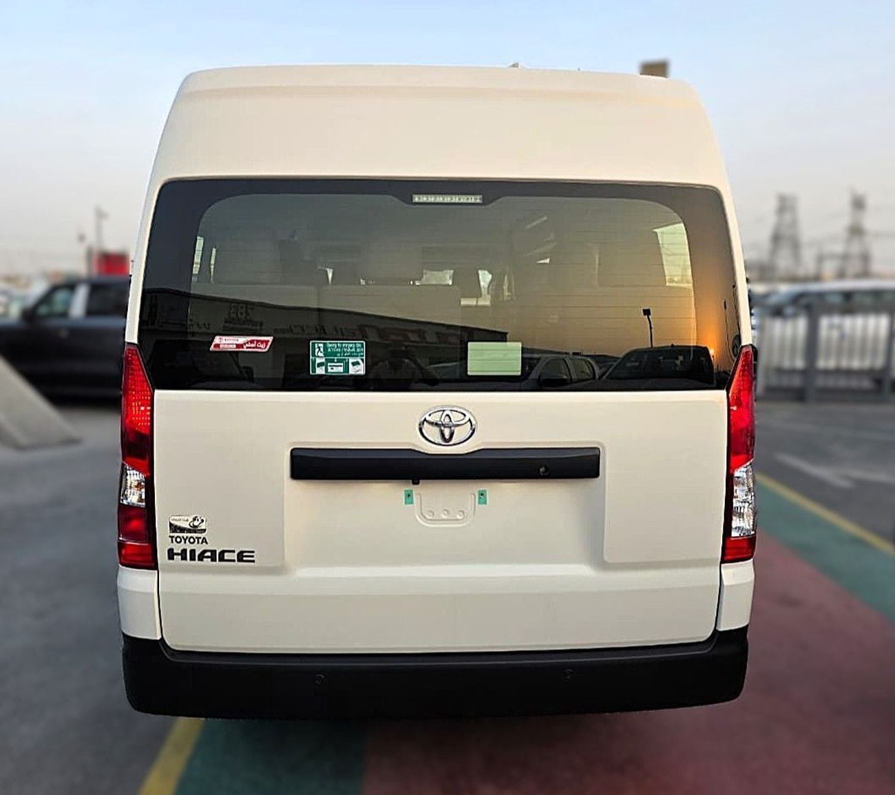 Toyota Hiace 3.5 л 2026 г. Белый