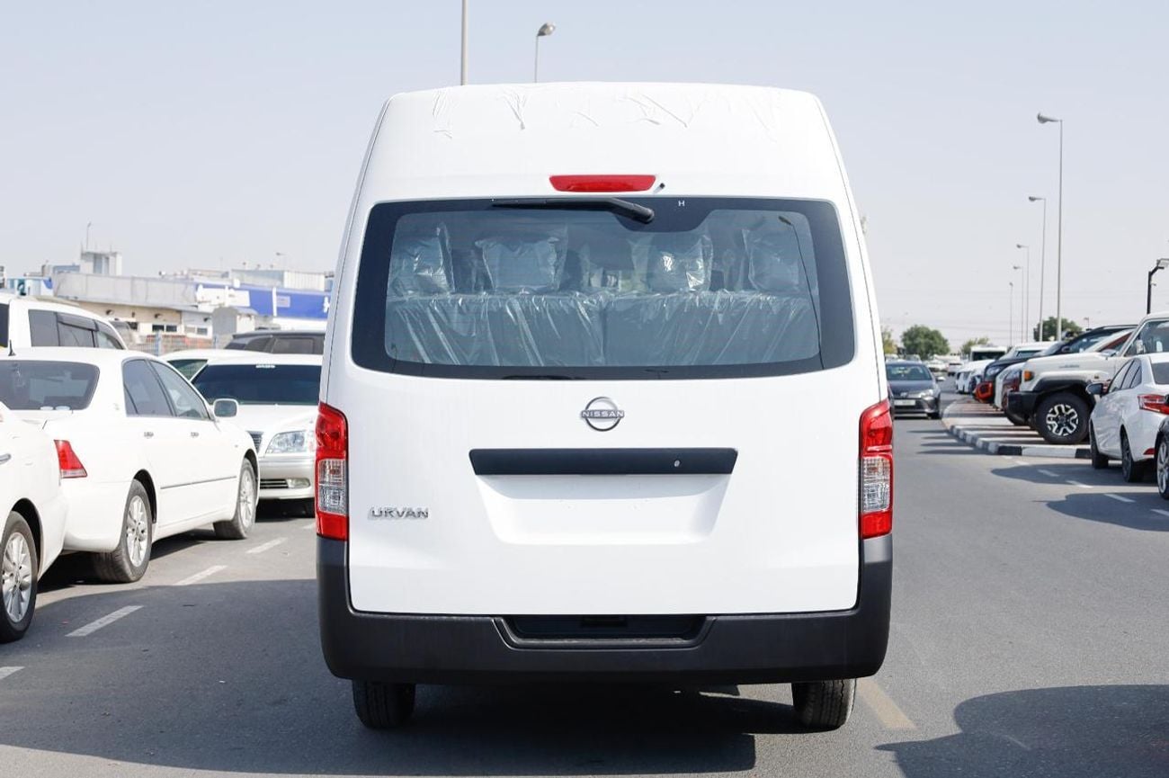 Nissan Urvan 2.5 л 2026 г. Белый