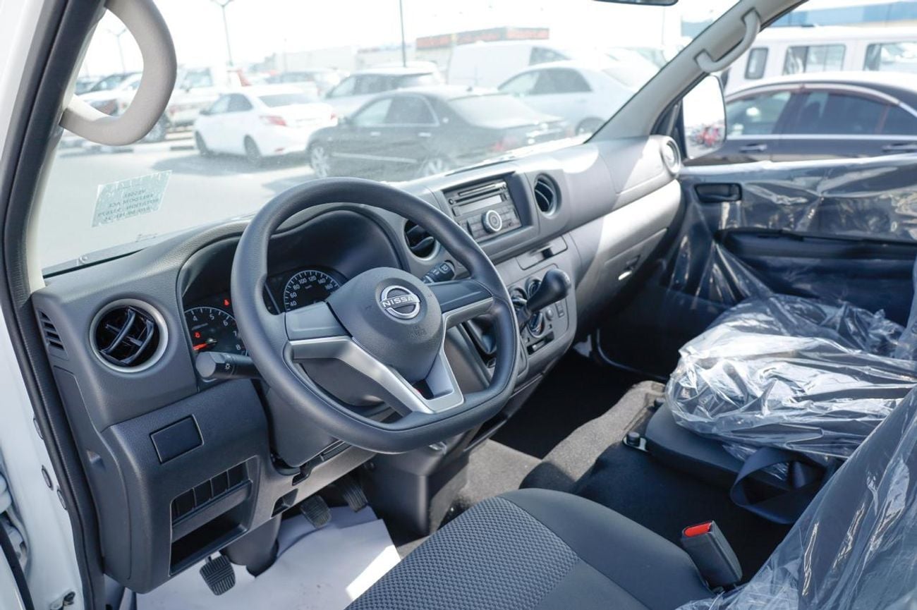 Nissan Urvan 2.5 л 2026 г. Белый