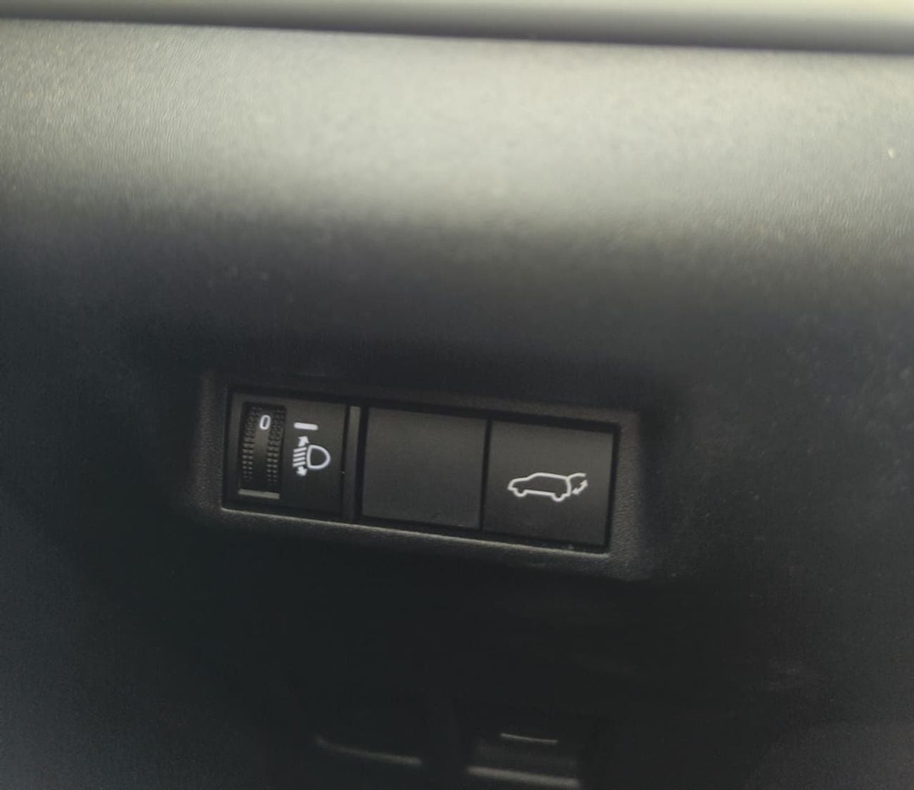 Toyota RAV4 2.0 л 2026 г. Белый