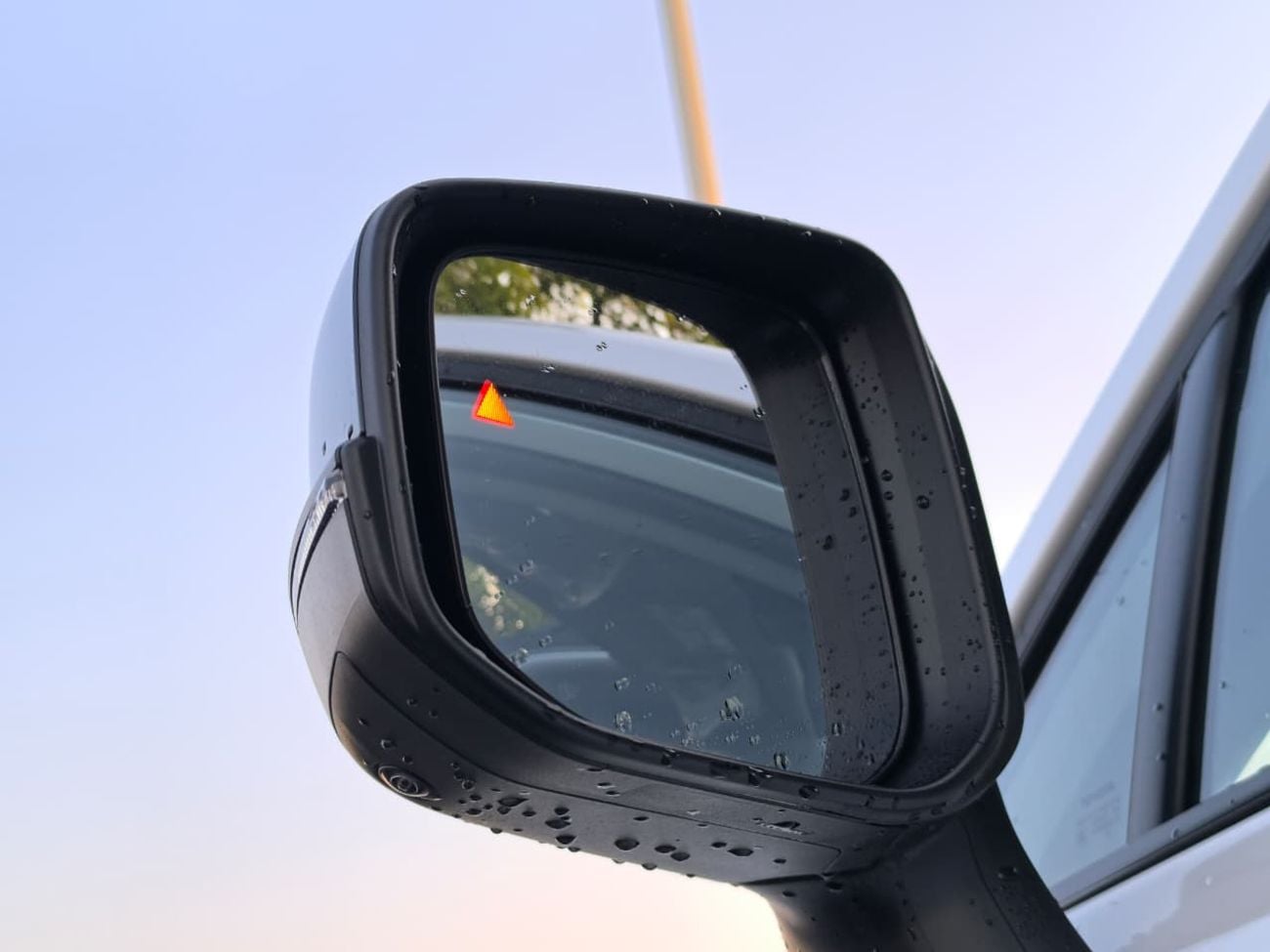 Toyota RAV4 2.0 л 2026 г. Белый