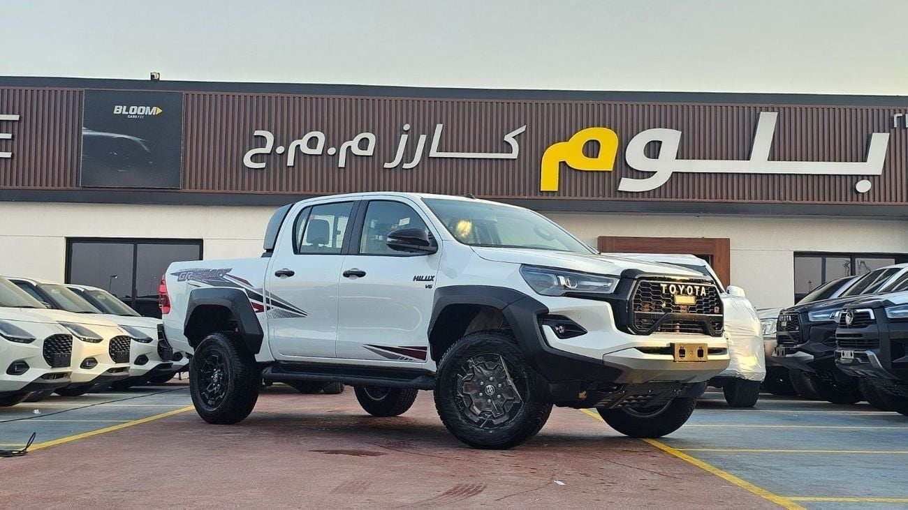 Toyota Hilux 4.0 л 2026 г. Белый