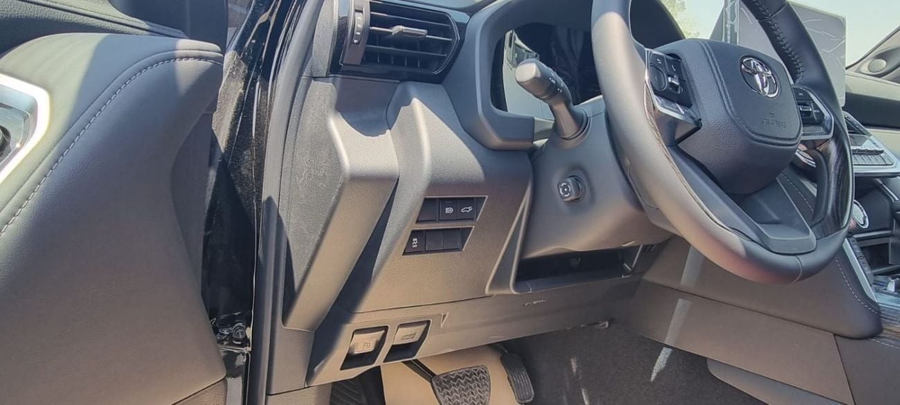 Toyota Land Cruiser 3.5 л 2026 г. Чёрный