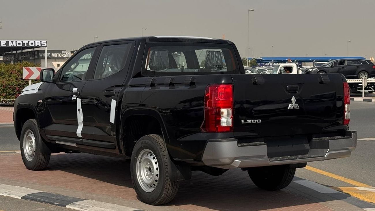 Mitsubishi L200 2.4 л 2026 г. Чёрный