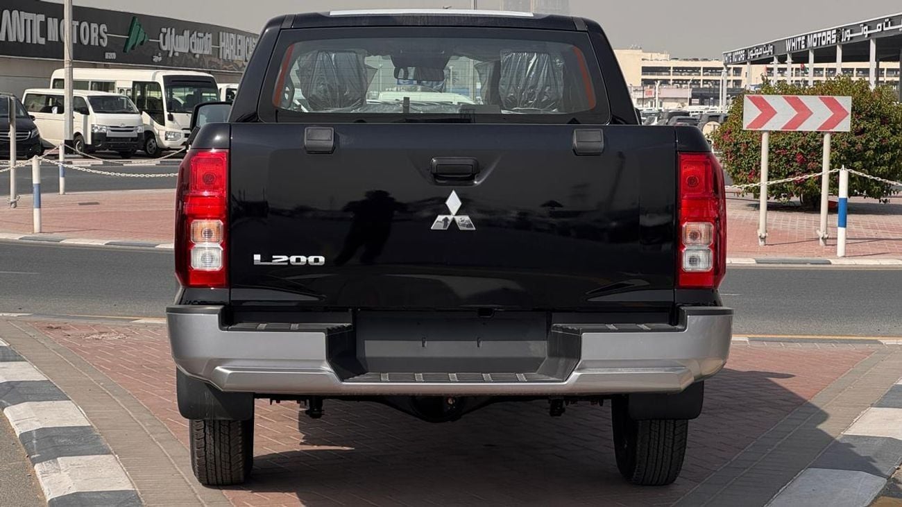 Mitsubishi L200 2.4 л 2026 г. Чёрный