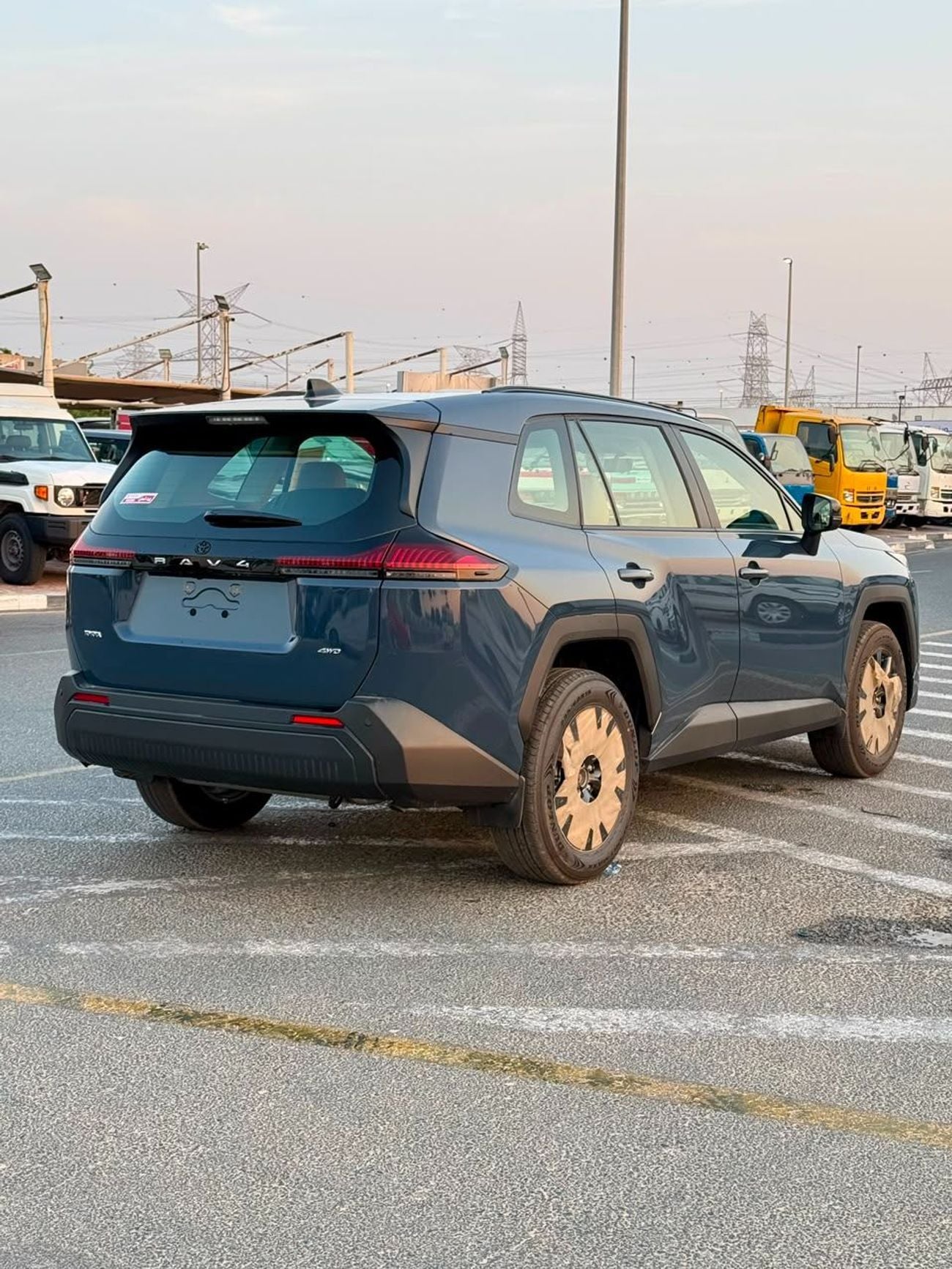 Toyota Rav 4 2.0 л 2026 г. Серый