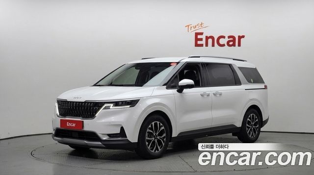 Kia Carnival 2021 — фото 1