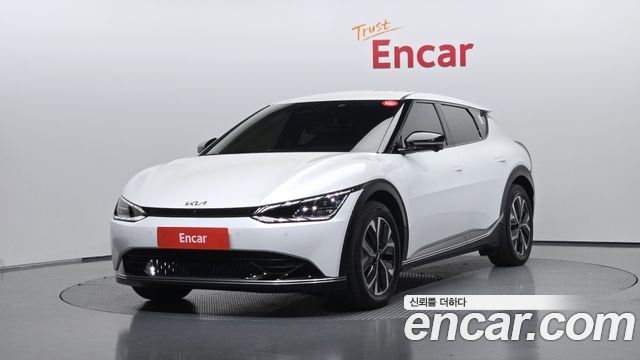 Kia EV6 2021 — фото 1