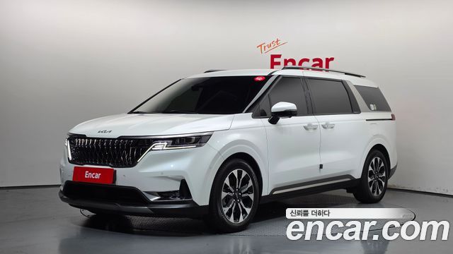 Kia Carnival 2022 — фото 1