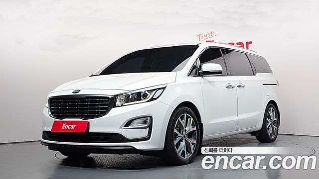 Kia Carnival 2019 — фото 1
