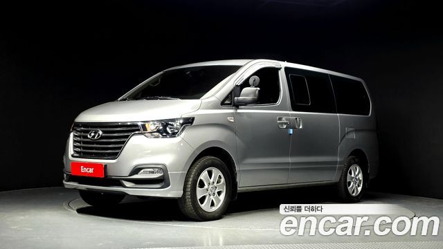 Hyundai Starex 2018 — фото 1