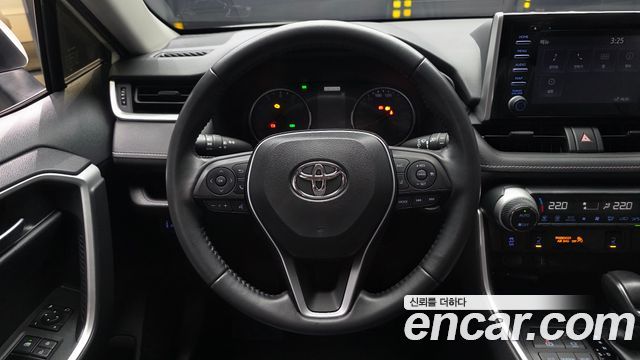 Toyota RAV4 2019 — фото 1