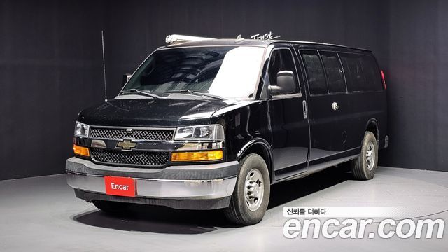 Chevrolet Express van 2018 — фото 1