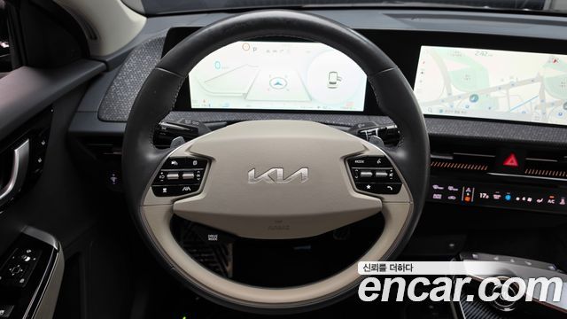 Kia EV6 2023 — фото 1