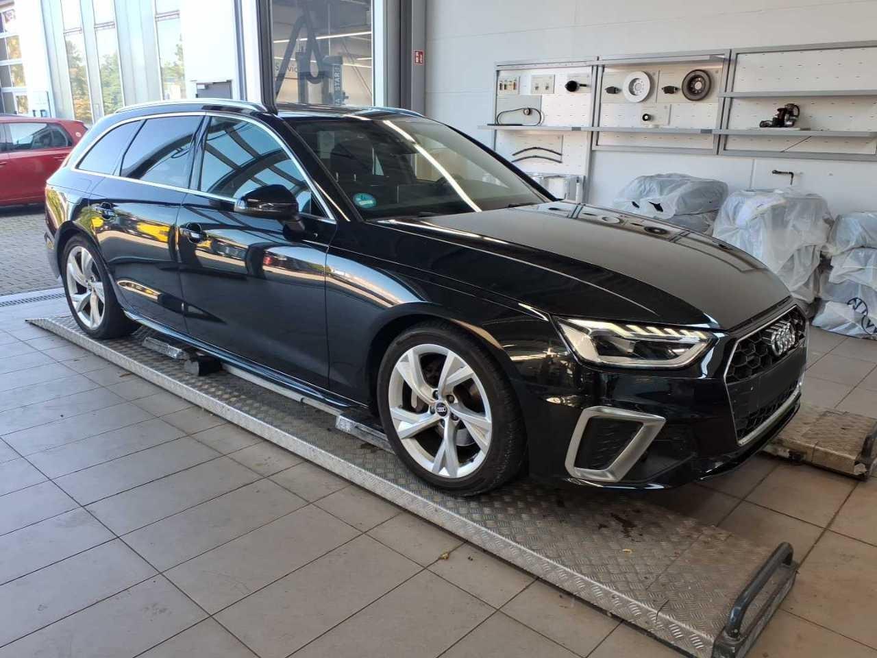 Audi A4 2023