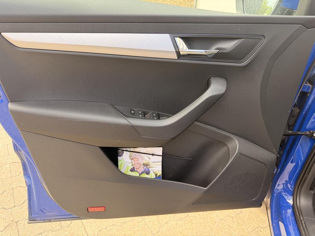 Skoda Karoq 2022 г. Синий, пробег 54964 км