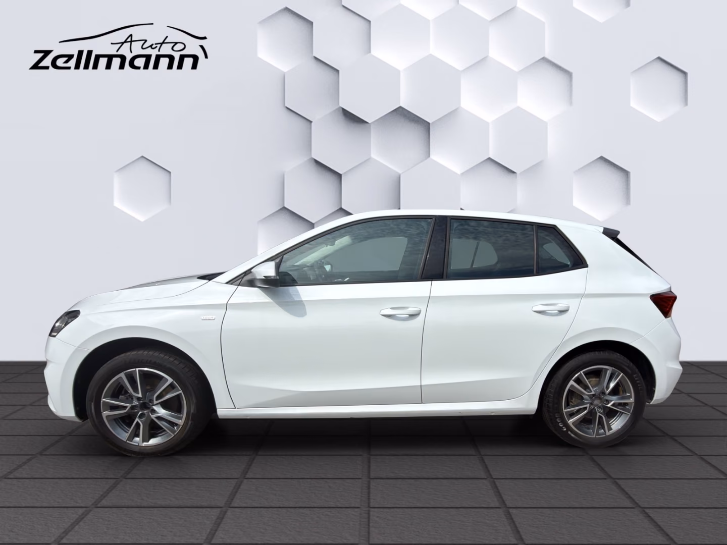 Skoda Fabia 2022 г. Белый, пробег 49634 км