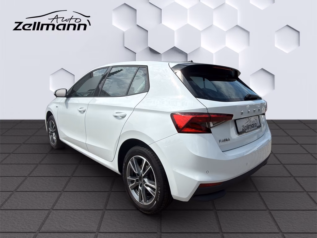 Skoda Fabia 2022 г. Белый, пробег 49634 км