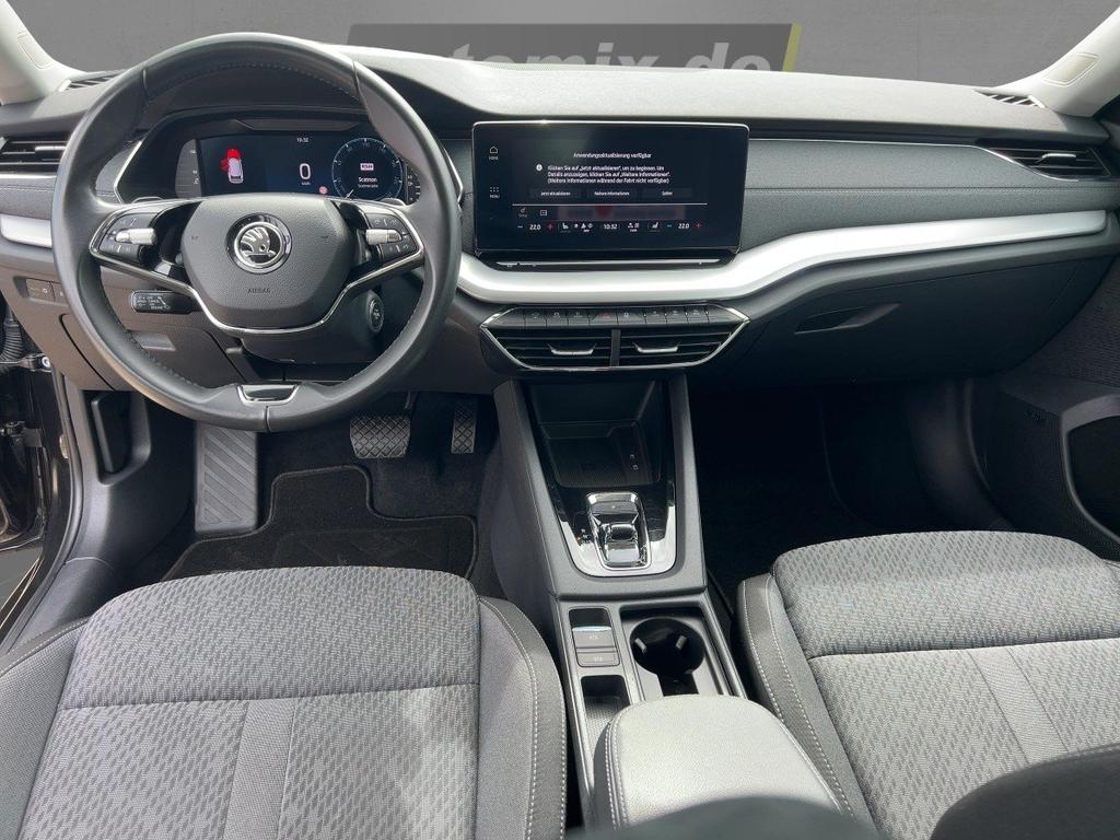 Skoda Octavia 2022 г. Чёрный, пробег 53276 км