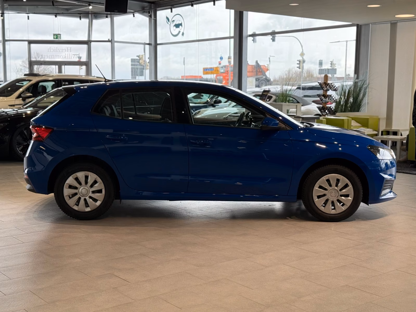 Skoda Fabia 2023 г. Синий, пробег 59000 км