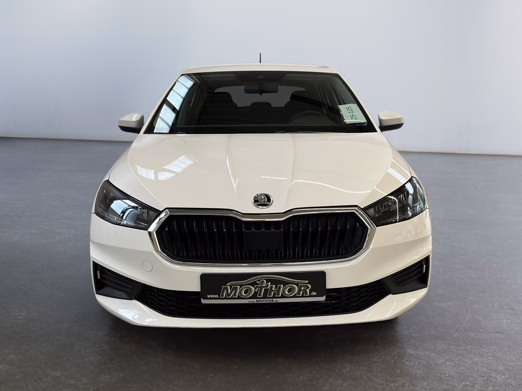 Skoda Fabia 2022 г. Белый, пробег 47540 км