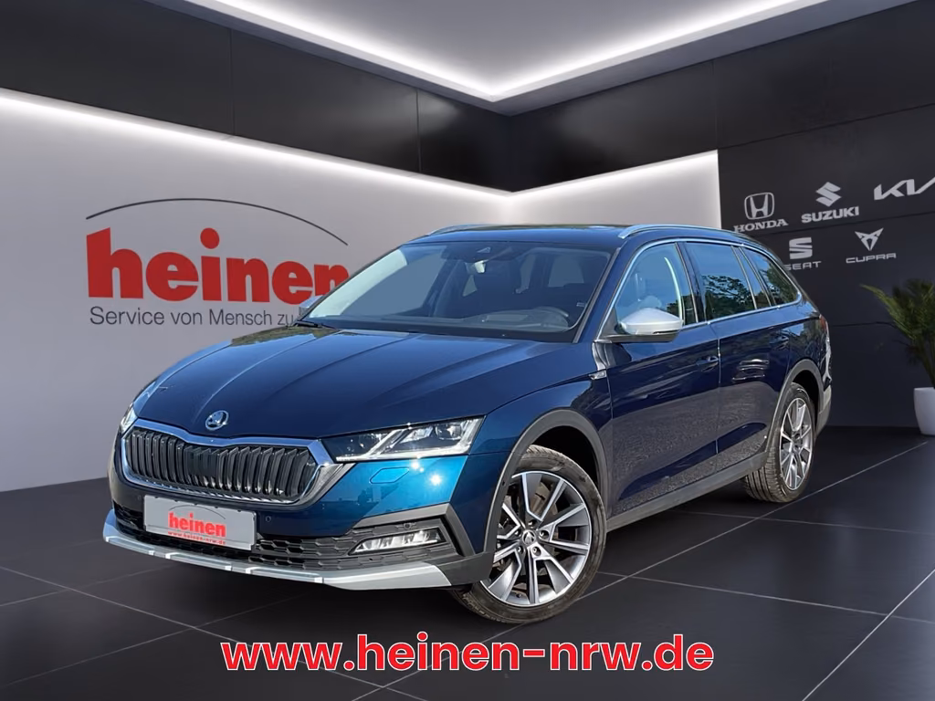 Skoda Octavia 2023 г. Синий, пробег 59975 км