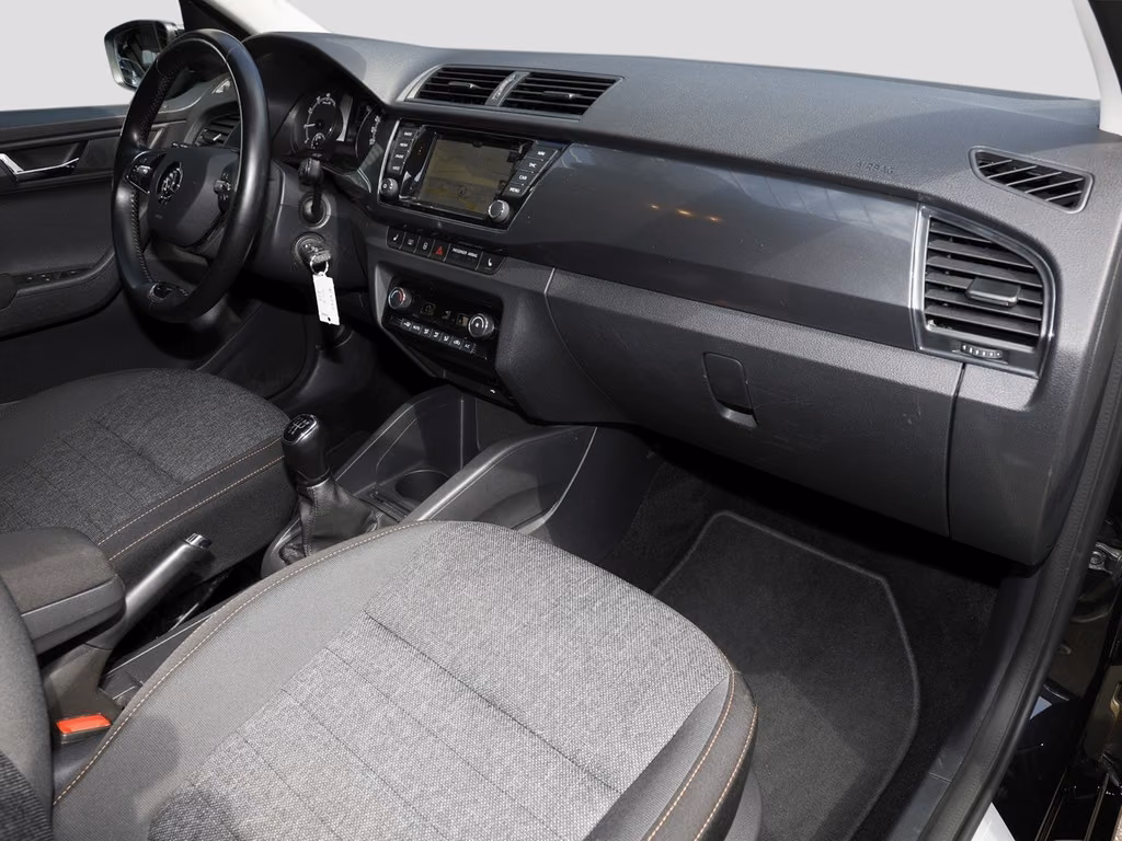 Skoda Fabia 2022 г. Чёрный, пробег 49884 км