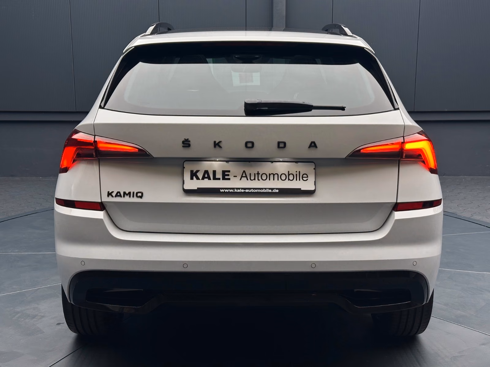 Skoda Kamiq 2021 г. Белый, пробег 42650 км
