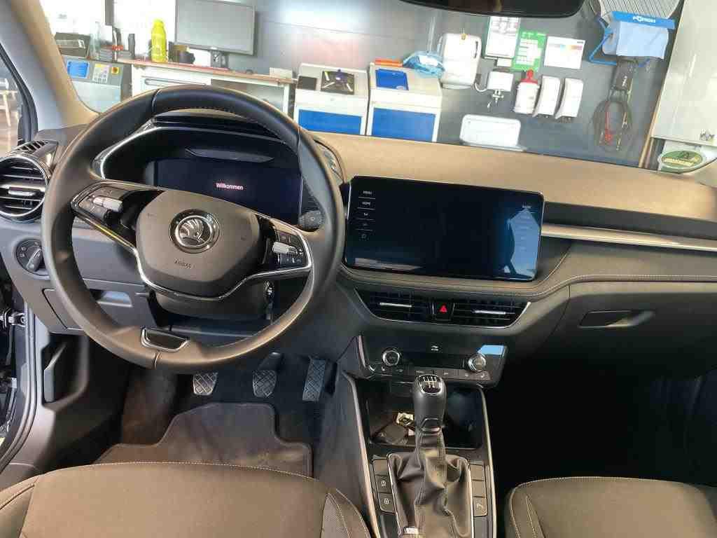 Skoda Fabia 2022 г. Чёрный, пробег 38900 км
