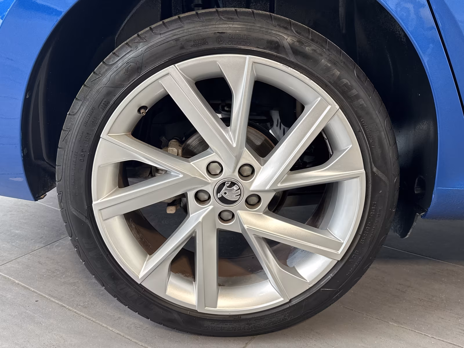 Skoda Scala 2023 г. Синий, пробег 46750 км