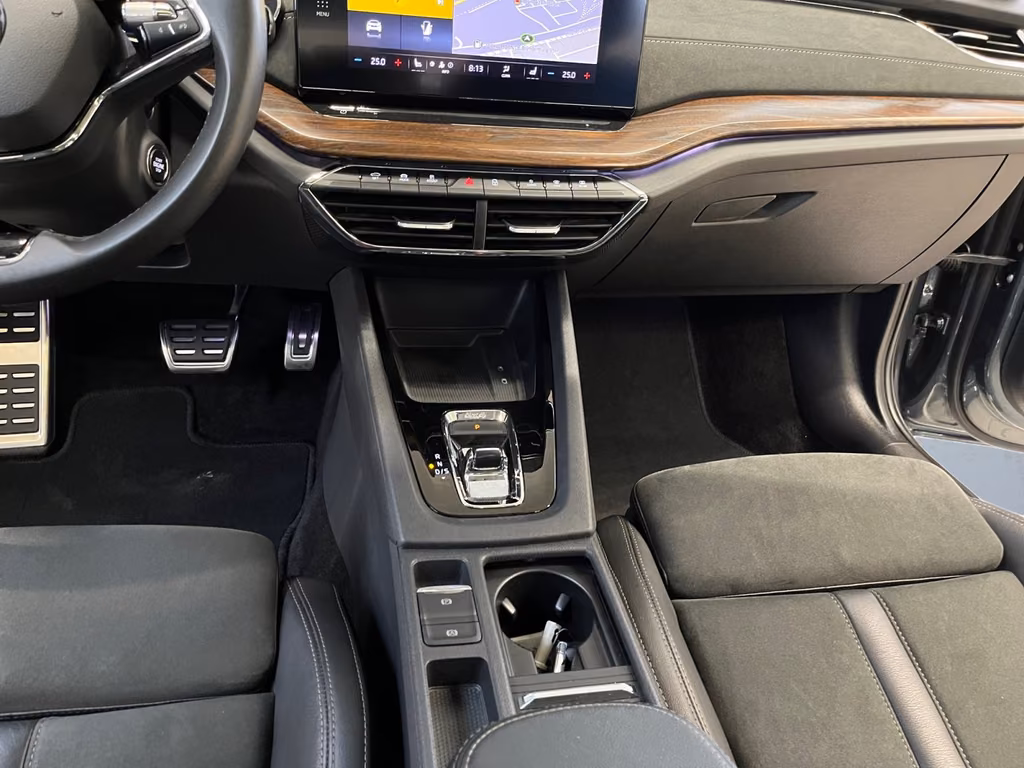 Skoda Octavia 2022 г. Серый, пробег 58131 км