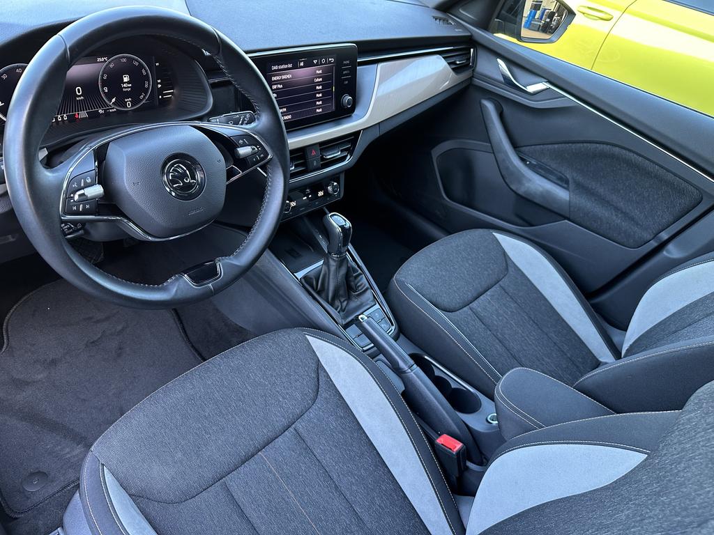 Skoda Scala 2023 г. Чёрный, пробег 46750 км