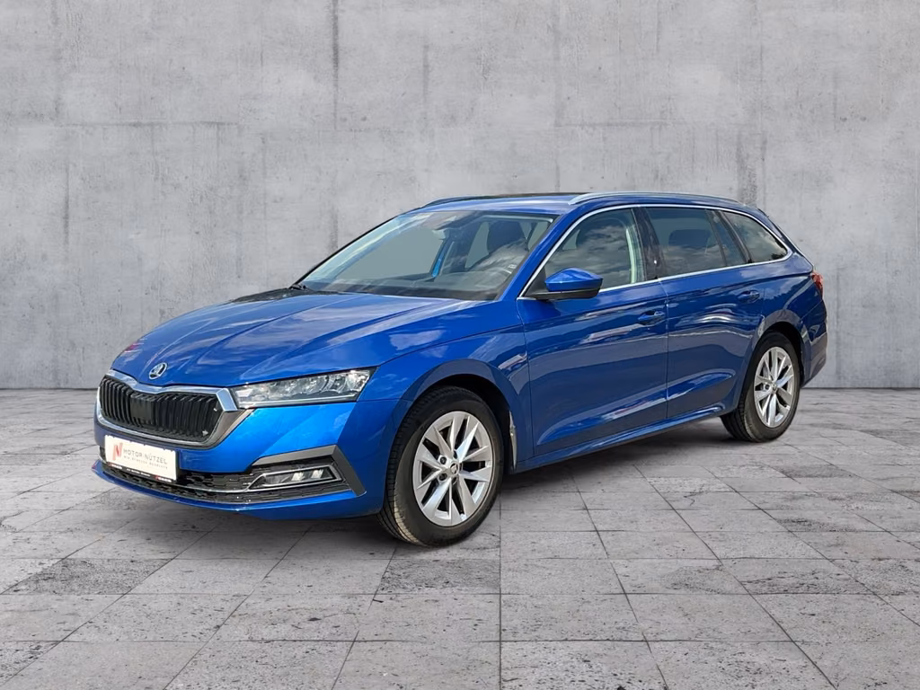 Skoda Octavia 2022 г. Синий, пробег 59763 км