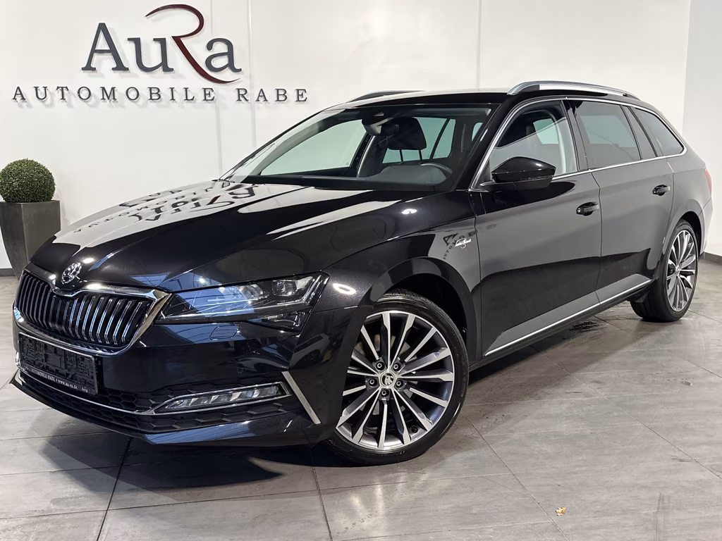 Skoda Superb 2023 г. Чёрный, пробег 59750 км