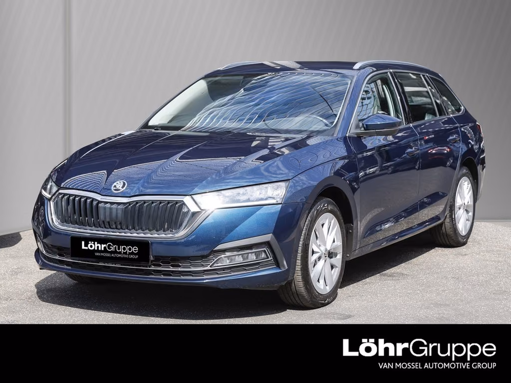 Skoda Octavia 2022 г. Синий, пробег 49829 км