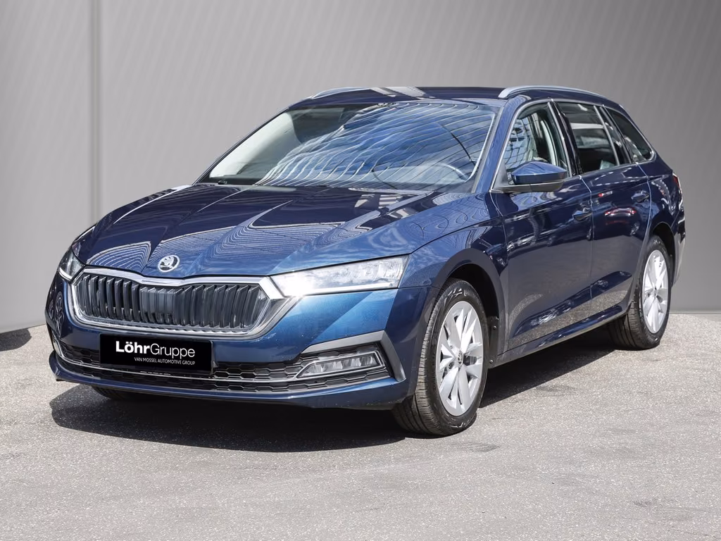 Skoda Octavia 2022 г. Синий, пробег 49829 км