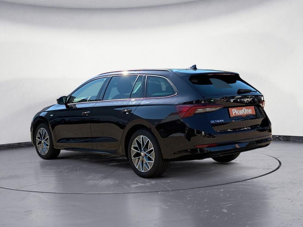 Skoda Octavia 2023 г. Чёрный, пробег 51970 км