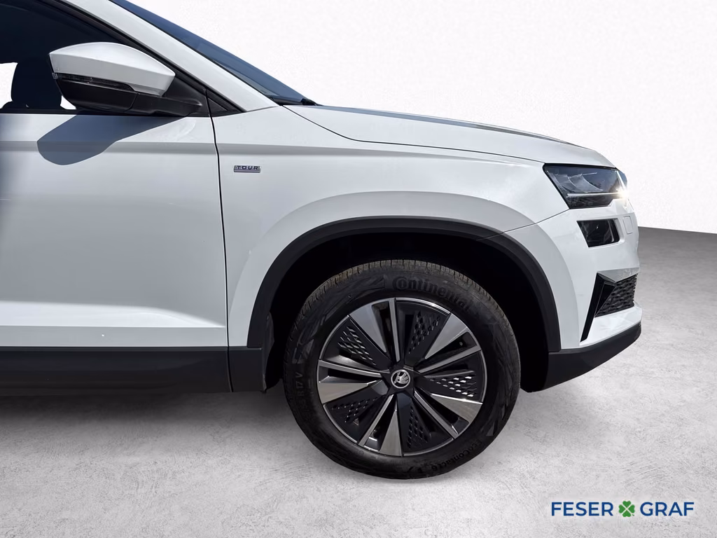 Skoda Karoq 2022 г. Белый, пробег 51200 км