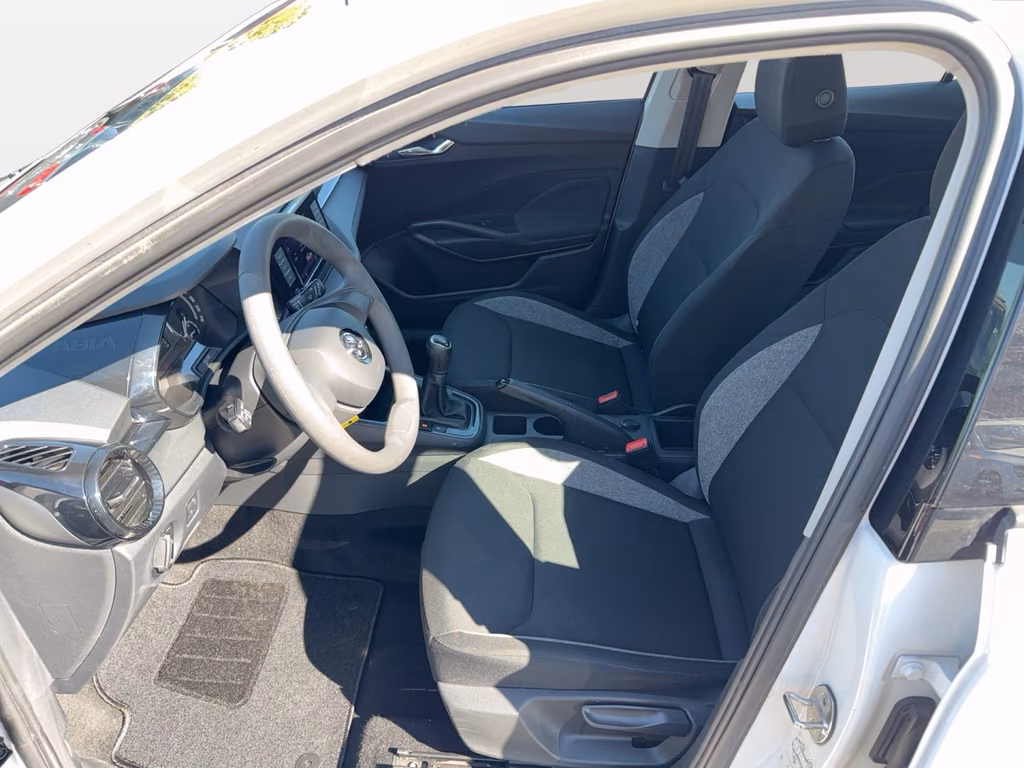 Skoda Fabia 2022 г. Белый, пробег 40996 км