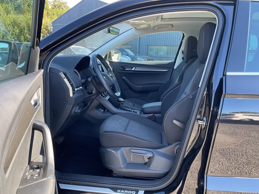 Skoda Karoq 2022 г. Чёрный, пробег 44786 км