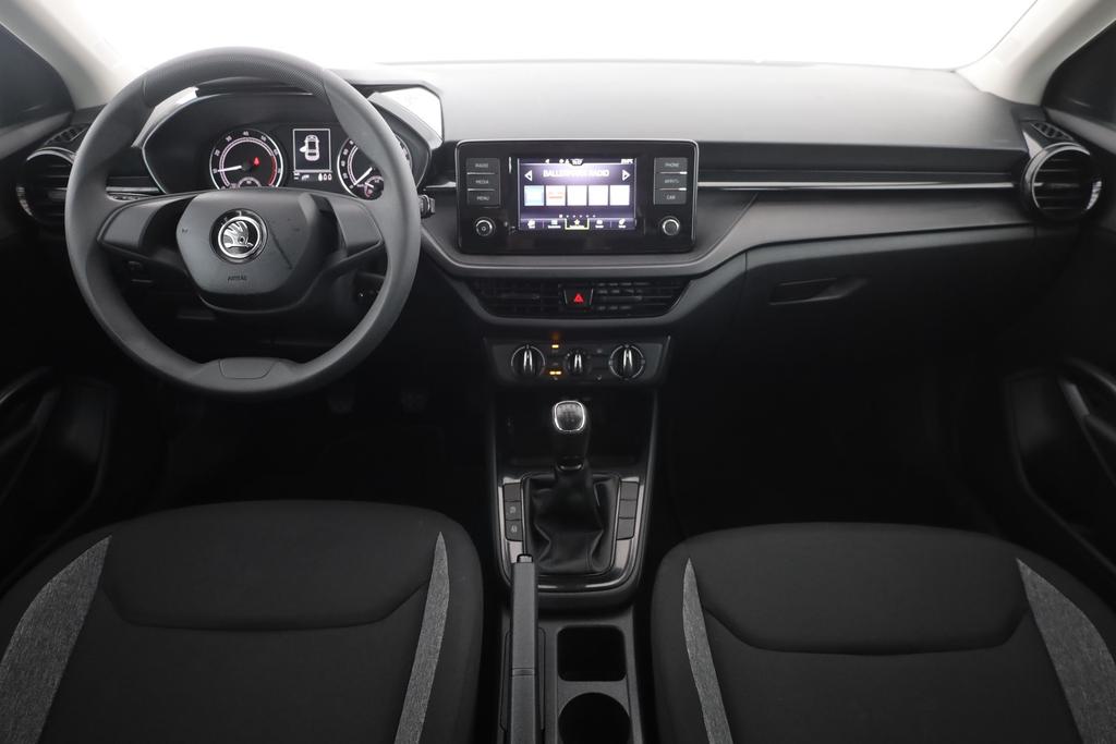 Skoda Fabia 2022 г. Белый, пробег 48819 км