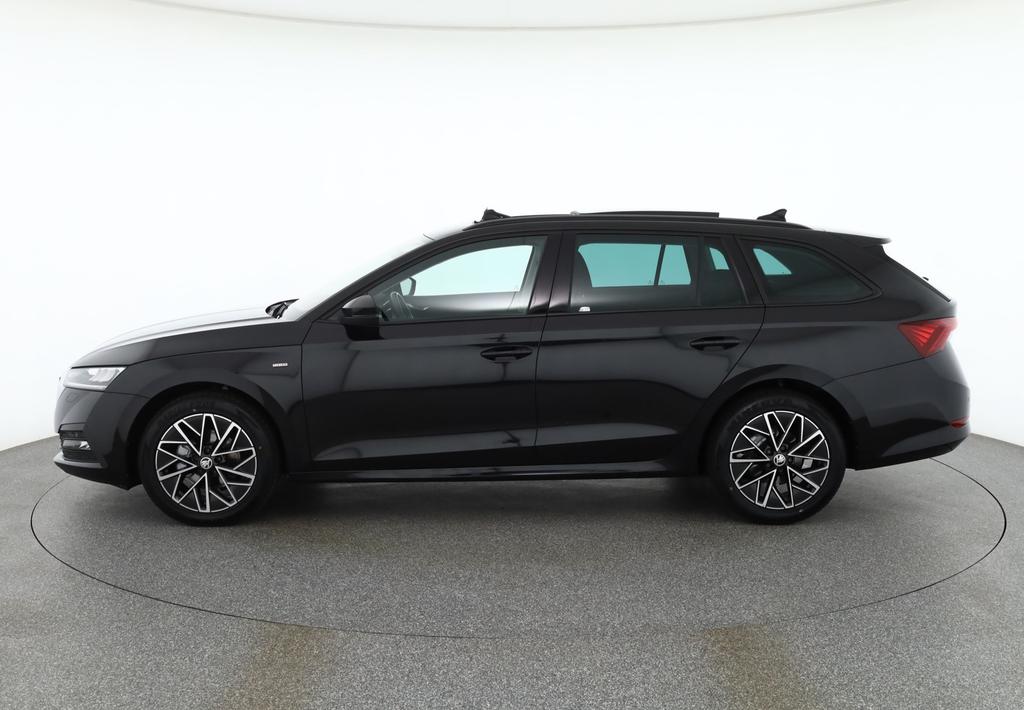 Skoda Octavia 2022 г. Чёрный, пробег 45205 км