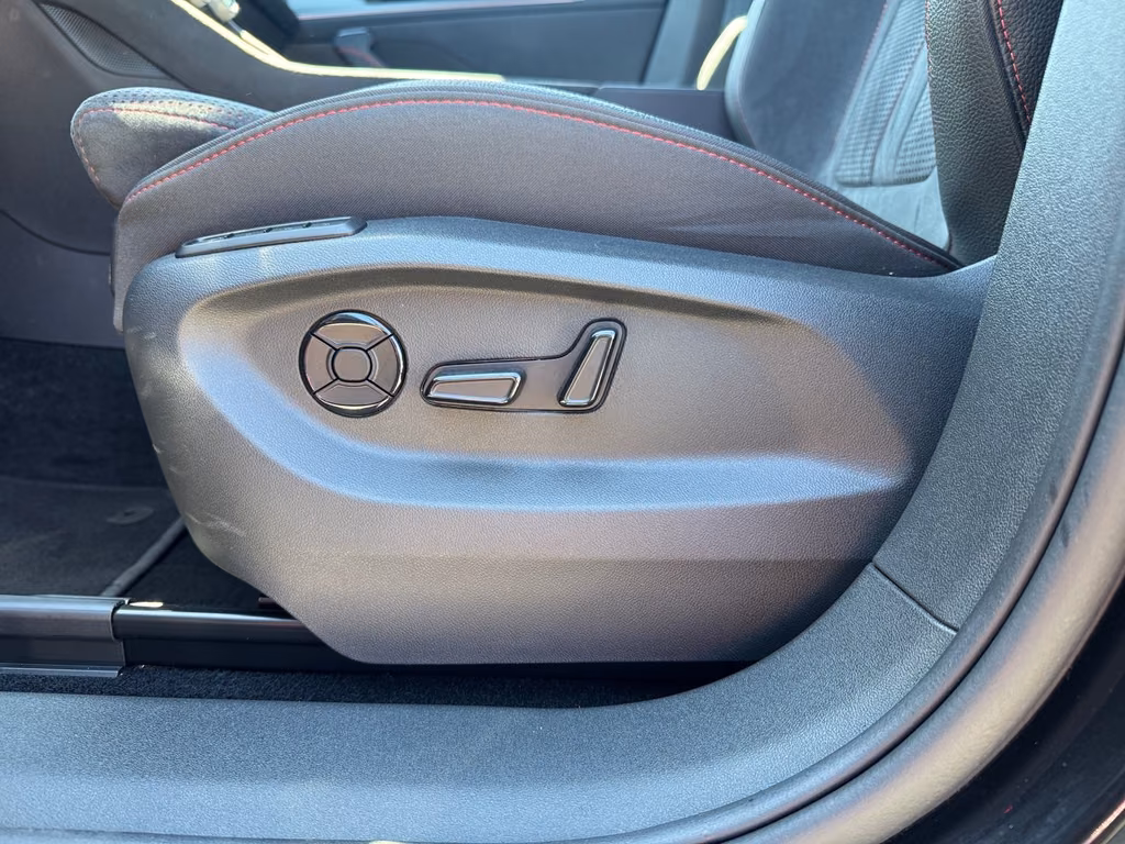 Skoda Kodiaq 2025 г. Чёрный, пробег 22498 км